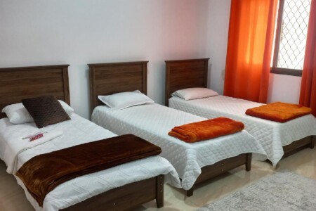 هاستل میراث 6842